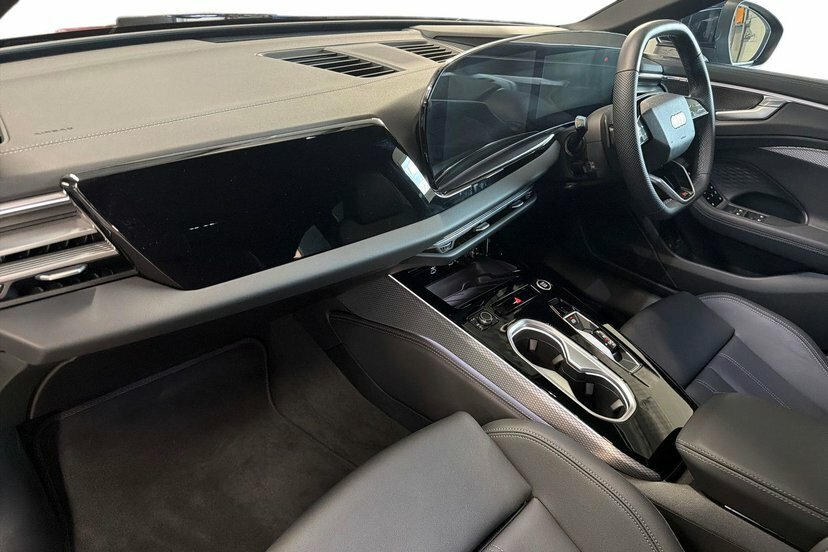 Audi A6 Avant 2.0 E-hybrid 25.9Kwh S Line Estate Plug Blue #2