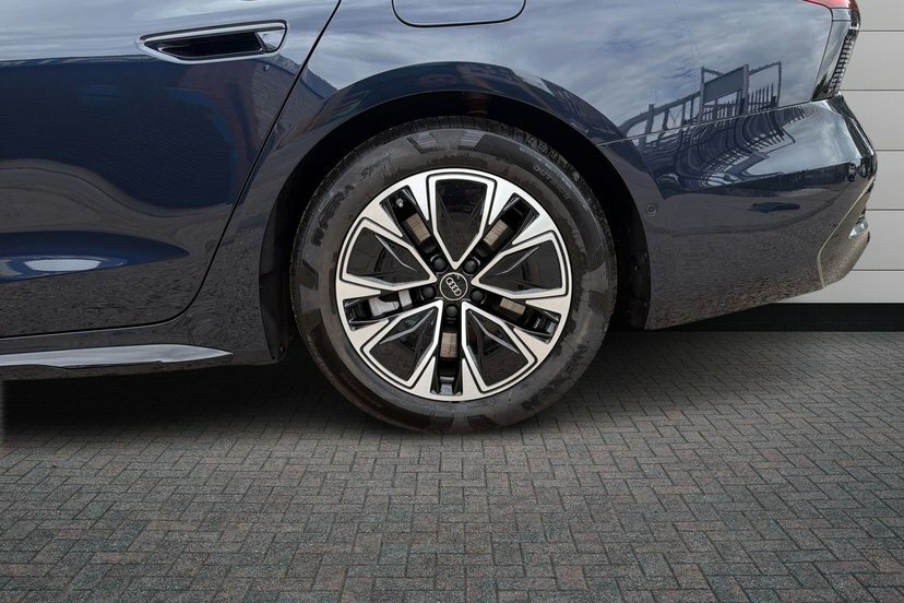 Audi A6 Avant 2.0 E-hybrid 25.9Kwh S Line Estate Plug Blue #5