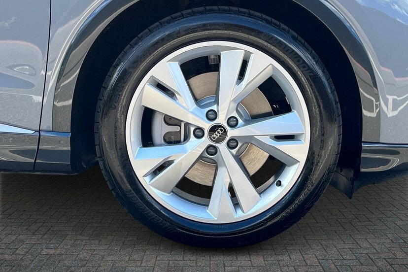 Audi Q4 E Tron 45 S Line Suv 82Kwh 286 Ps LM26YLR Grey #5
