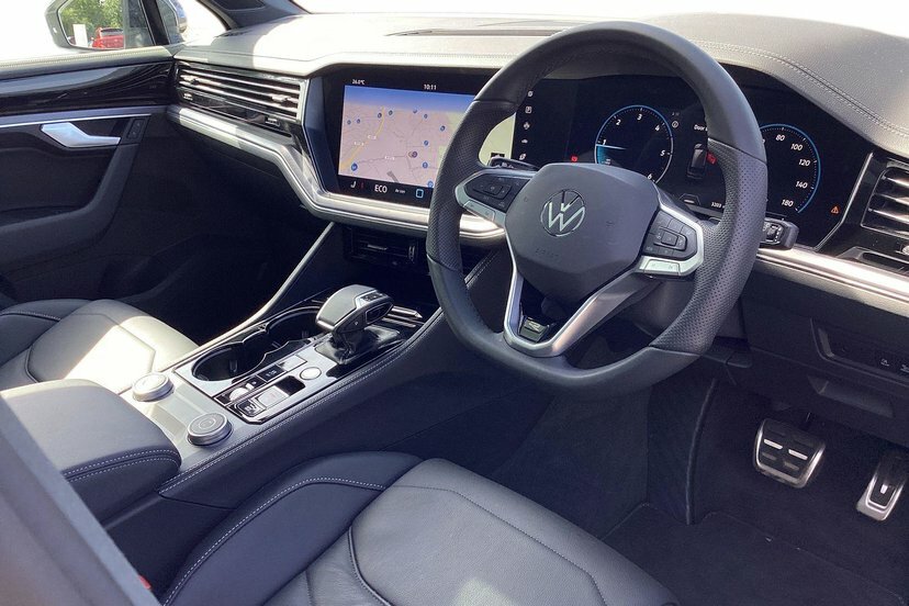 Volkswagen Touareg 3.0 Tdi V6 Black Edition Suv Tiptronic AO75KNF White #6