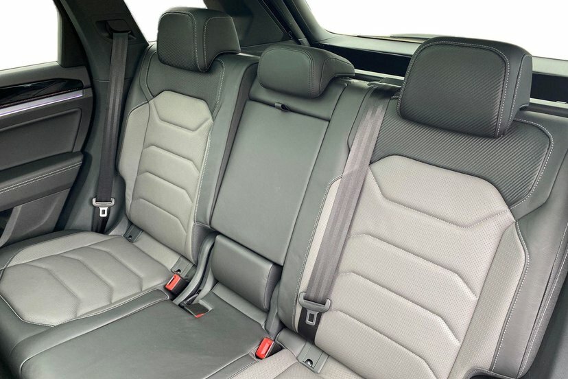 Volkswagen Touareg 8.9 Representative Apr 60 Months Pcp Silver #11