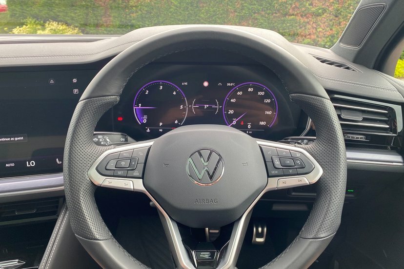 Volkswagen Touareg 8.9 Representative Apr 60 Months Pcp Silver #26