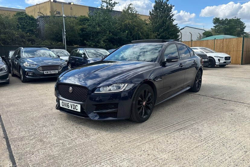 Jaguar XF R-sport Saloon Blue #13