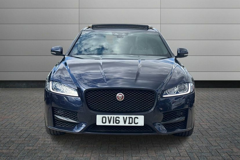 Jaguar XF R-sport Saloon Blue #7