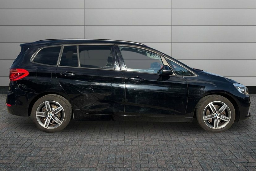 BMW 2 Series Gran Tourer 2.0 218D Sport Mpv 150 Ps Black #4