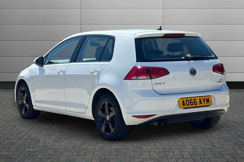 Volkswagen Golf 1.4 Tsi Bluemotion Tech Match Edition Hatchback White #3