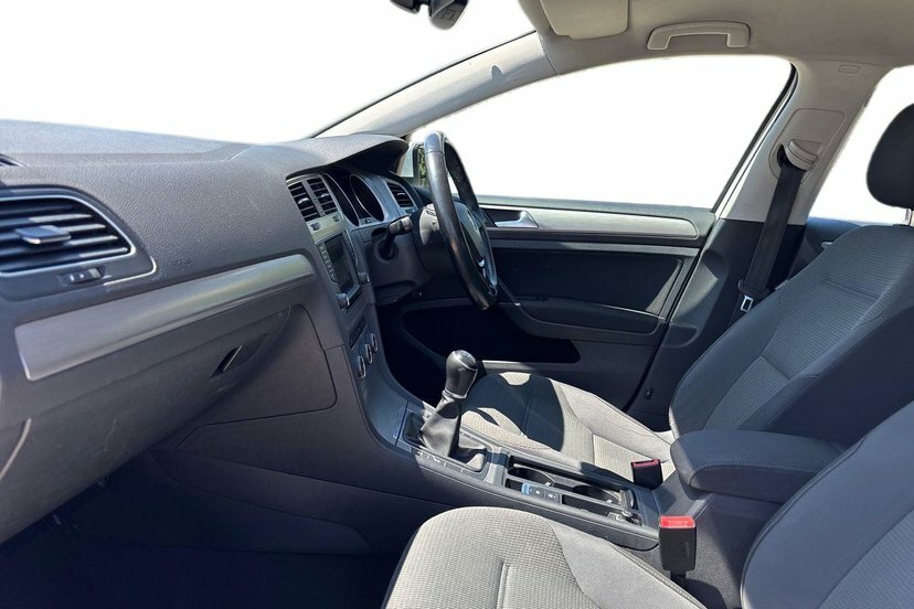 Volkswagen Golf 1.4 Tsi Bluemotion Tech Match Edition Hatchback White #2