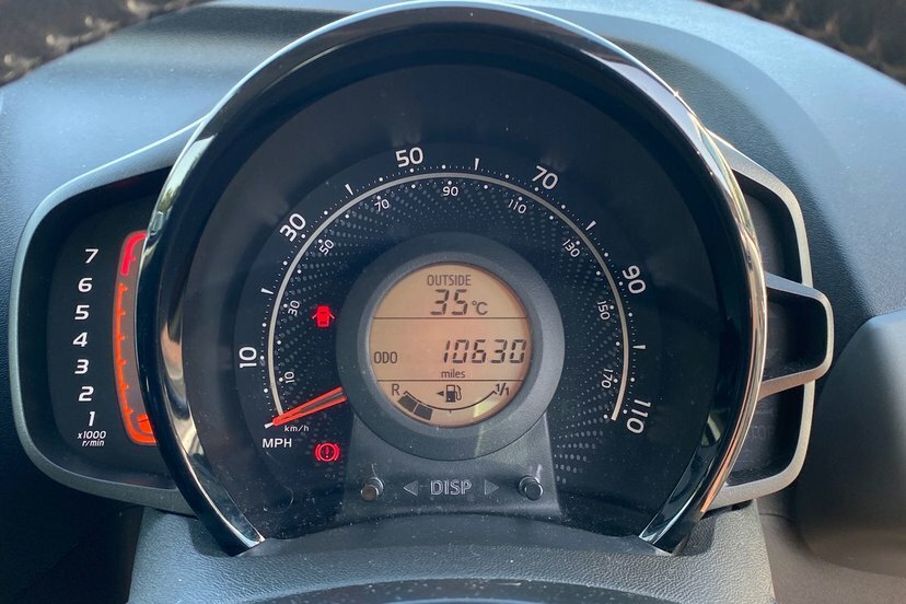 Toyota Aygo 1.0 Vvt-i X-trend Black #9