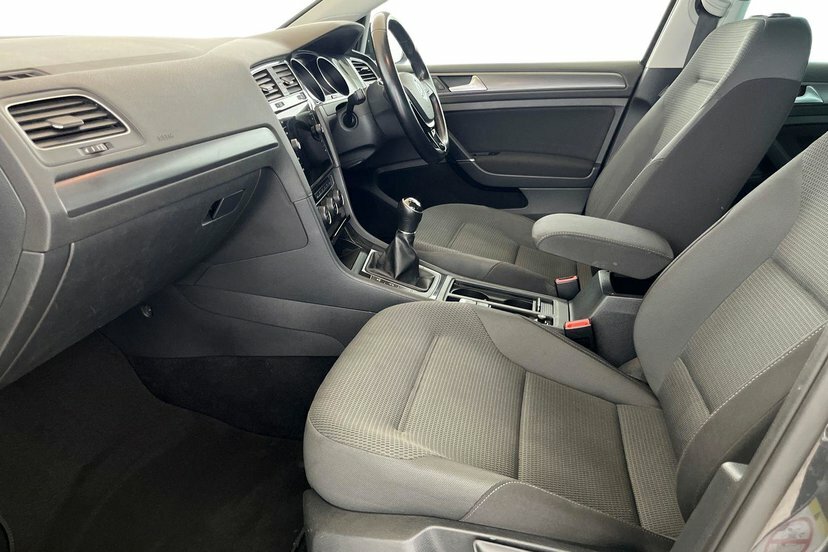 Volkswagen Golf 1.5 Tsi Evo Match Edition AO20SXE Grey #2