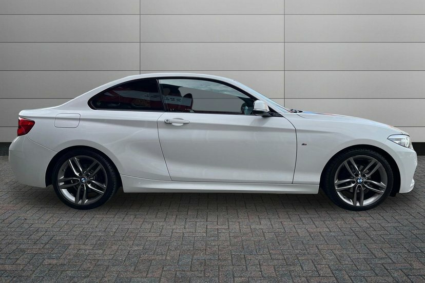 BMW 2 Series 2.0 218D M Sport White #4