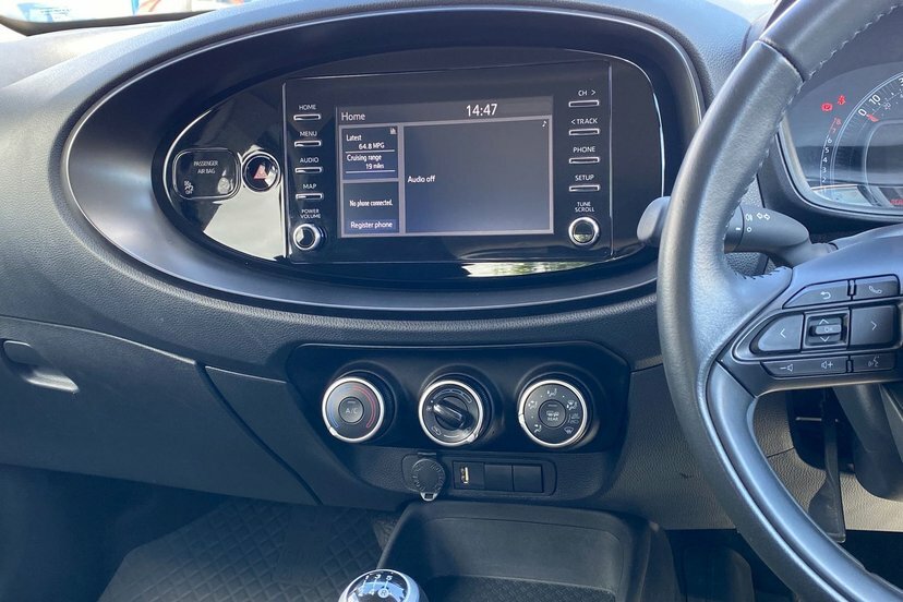Toyota Aygo X 1.0 Vvt-i Pure Black #7