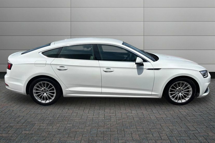 Audi A5 1.4 Tfsi Se Sportback S Tronic 150 Ps White #4