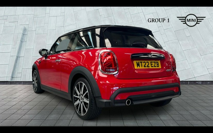 Mini Hatch 3-Door Hatch Cooper Classic MT22EZB Red #2