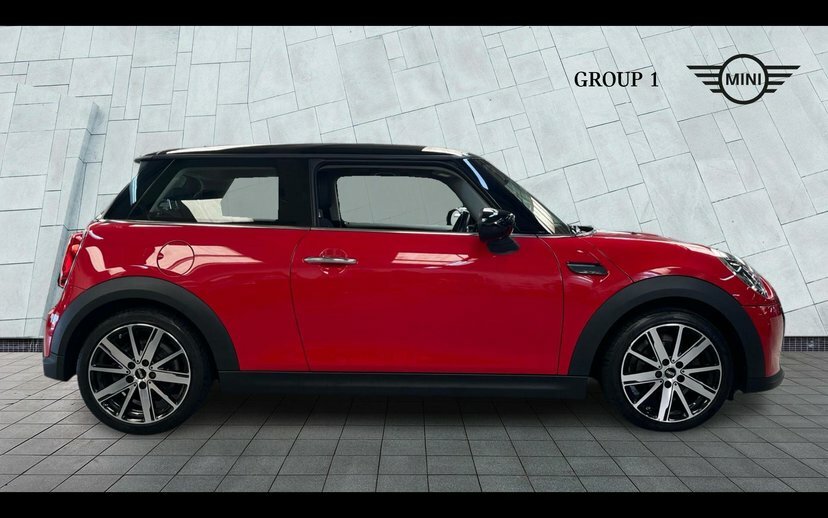 Mini Hatch 3-Door Hatch Cooper Classic MT22EZB Red #3