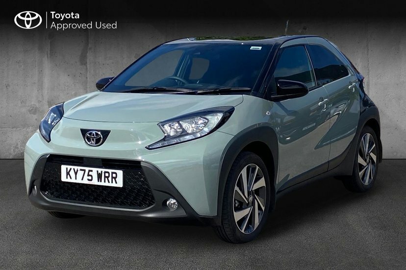 Toyota Aygo X 1.0 Vvt-i Edge Hatchback 72 Ps Black #3