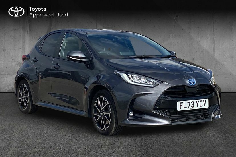 Toyota Yaris 1.5 Vvt-h Design Hatchback Hybrid E-cvt Grey