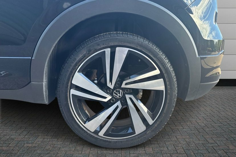 Volkswagen T-Cross 1.0 Tsi R-line Suv Dsg 110 Ps Black #5