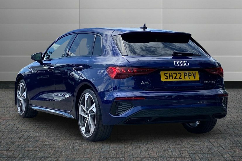 Audi A3 1.5 Tfsi 35 Edition 1 Sportback Blue #3