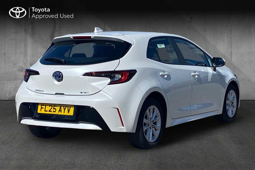 Toyota Corolla 1.8 Vvt-h Icon Hatchback Hybrid Cvt 14 White #2