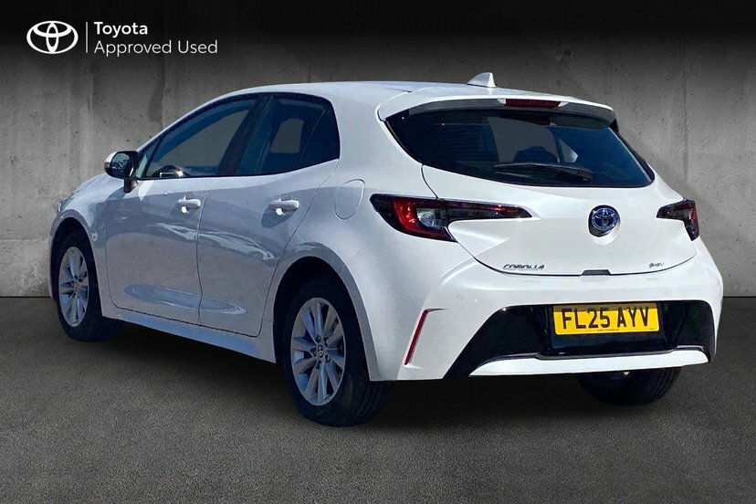 Toyota Corolla 1.8 Vvt-h Icon Hatchback Hybrid Cvt 14 White #4