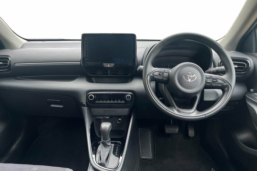 Toyota Yaris 1.5 Vvt-h Design Hatchback Hybrid E-cvt Grey #6