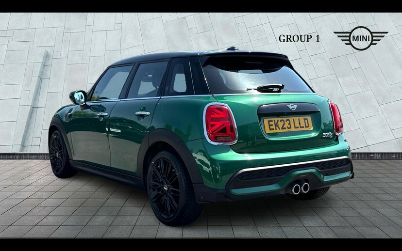 Mini Hatch 5-Door Hatch Cooper S Exclusive EK23LLD Green #2