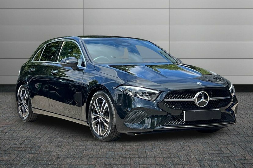 Mercedes-Benz A Class 1.3 A200h Mhev Sport Executive Hatchback Pet Black