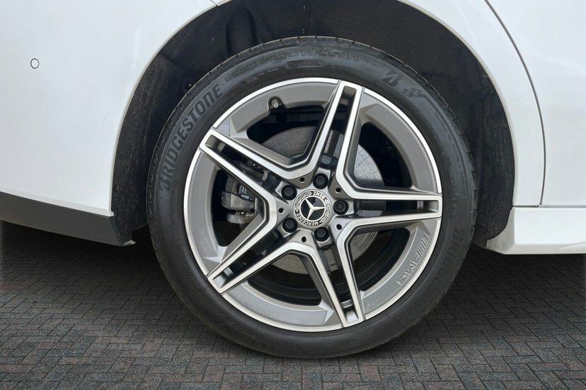 Mercedes-Benz CLA Class Cla 250E Amg Line Executive Coupe KT73UGV White #4