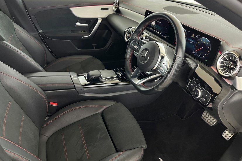 Mercedes-Benz CLA Class Cla 200 Amg Line Premium Coupe White #5