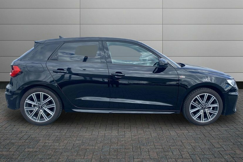 Audi A1 1.5 Tfsi 35 S Line Sportback S Tronic Black #4