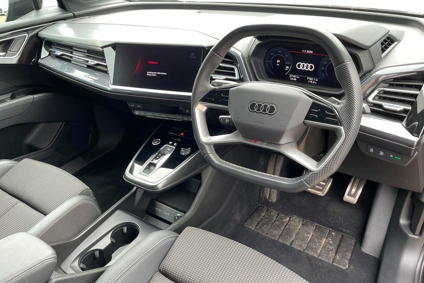 Audi Q4 E Tron 40 S Line Suv 82Kwh 204 Ps Black #6