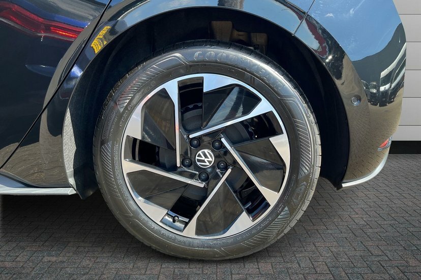 Volkswagen ID.3 Pro 59Kwh Match Hatchback 204 P Black #5