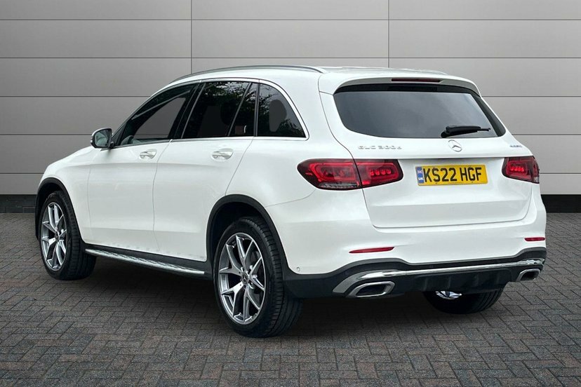 Mercedes-Benz GLC Class 2.0 Glc300d Amg Line Premium Plus Suv KS22HGF White #2