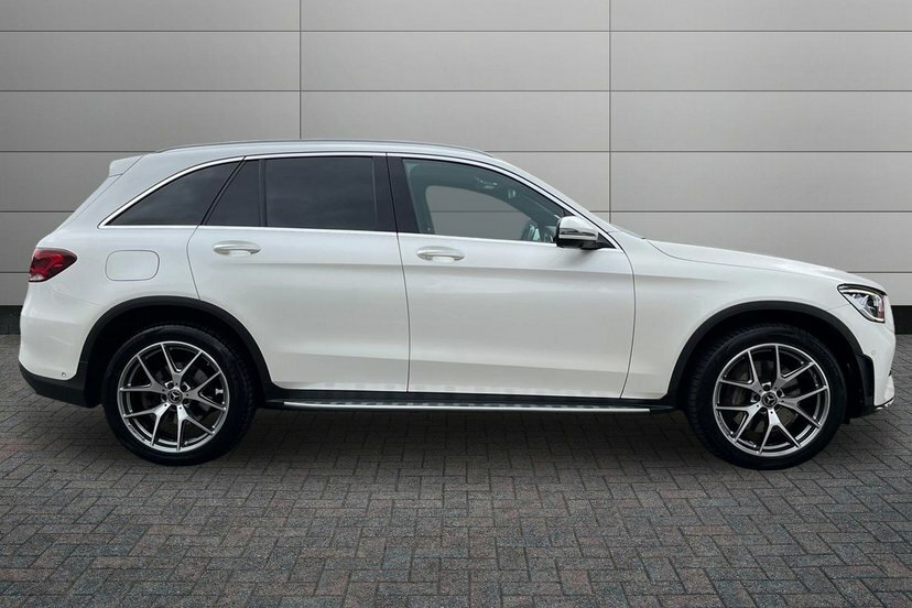 Mercedes-Benz GLC Class 2.0 Glc300d Amg Line Premium Plus Suv KS22HGF White #3