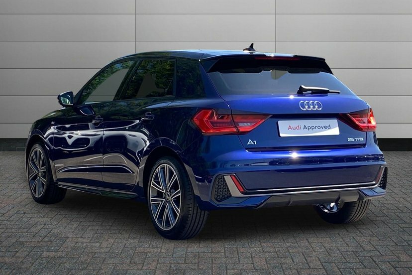 Audi A1 1.0 Tfsi 25 S Line Sportback 95 Blue #3