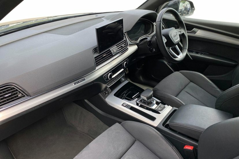 Audi Q5 2.0 Tdi 40 S Line Suv S Tronic Quattro Black #2