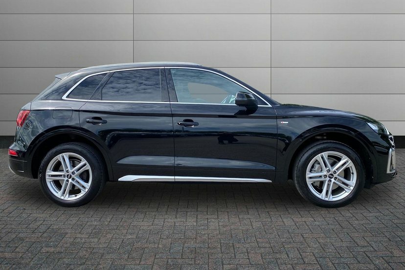 Audi Q5 2.0 Tdi 40 S Line Suv S Tronic Quattro Black #4