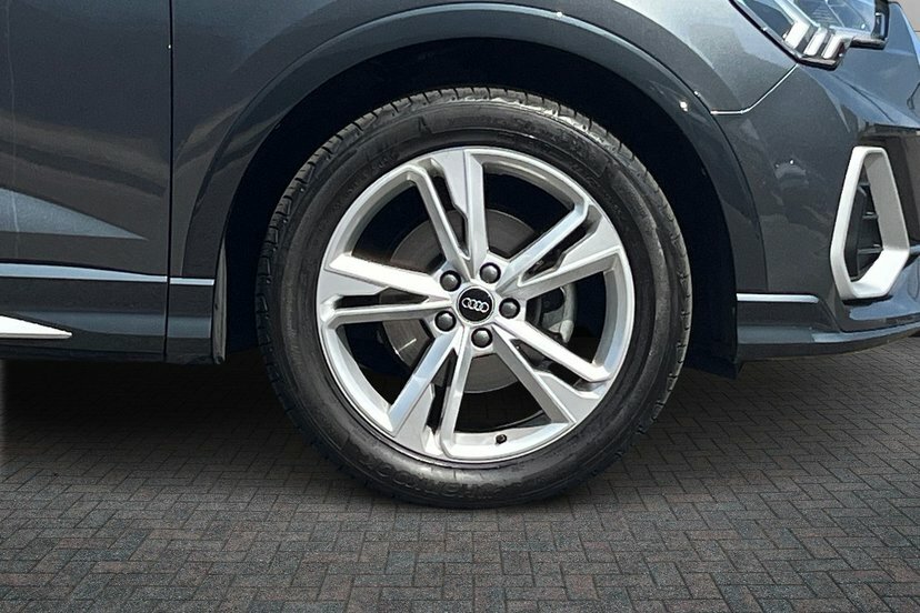 Audi Q3 1.5 Tfsi Cod 35 S Line Sportback S Tron Grey #5