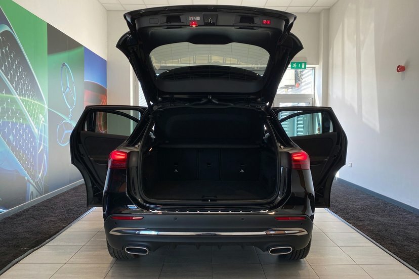 Mercedes-Benz GLA Class 1.3 Gla200h Mhev Amg Line Premium 7G-dct Euro 6 Grey #20