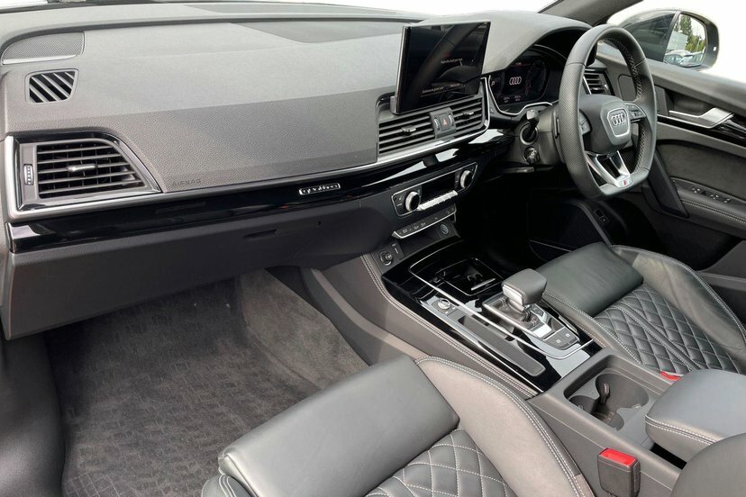 Audi Q5 2.0 Tfsi 45 Edition 1 Sportback S Troni ET73XOY Grey #2
