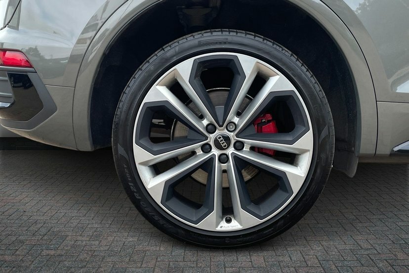 Audi Q5 2.0 Tfsi 45 Edition 1 Sportback S Troni ET73XOY Grey #5