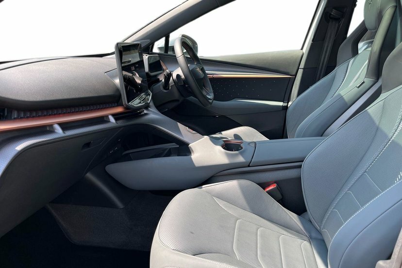 Cupra Tavascan 77Kwh Vz2 Suv Coupe 4Drive 340 White #2