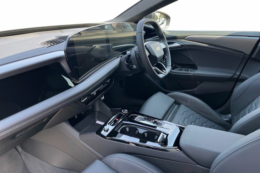 Audi A6 E-tron Sportback 100Kwh Performance S Line Hatchback A KM75MWG Black #2