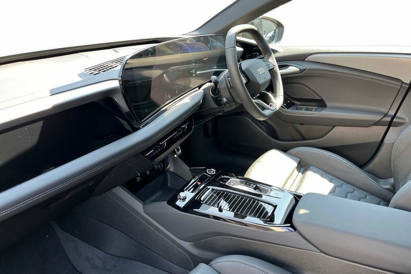 Audi A6 E-tron Sportback 100Kwh Performance S Line Hatchback A KM75MWV Black #2