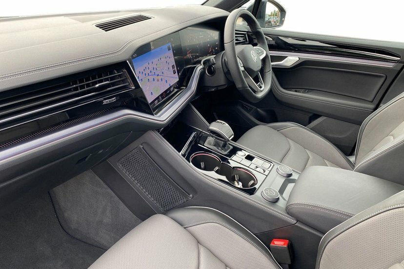 Volkswagen Touareg 3.0 V6 Tdi Final Edition Suv Tiptronic AP75HDH Silver #2