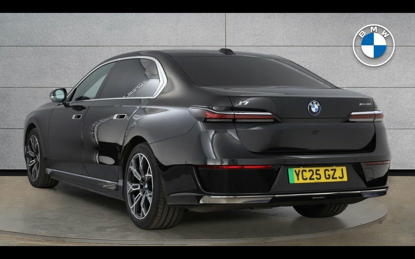 BMW i7 I7 Xdrive60 Excellence Pro Black #2