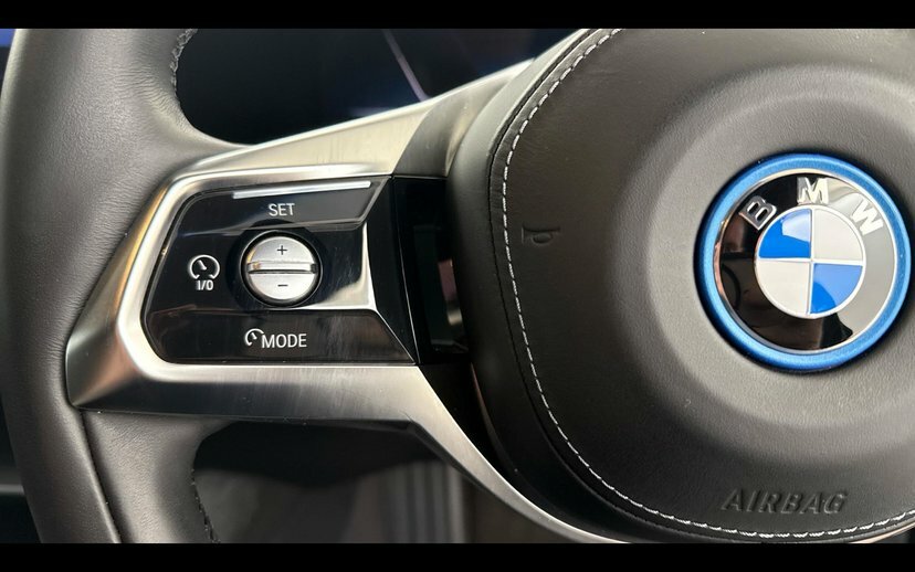 BMW i7 485Kw M70 Xdrive 105.7Kwh 2025 Blue #17
