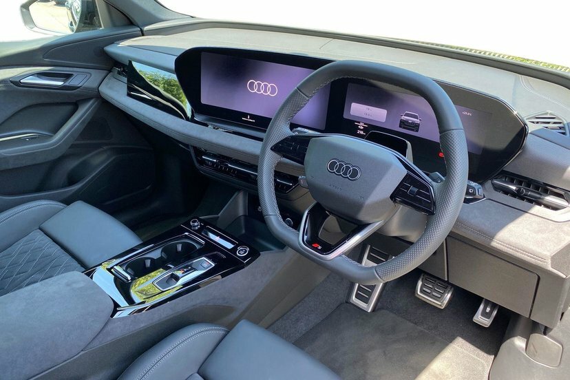 Audi Q6 E-Tron 100Kwh Black Edition Suv Quattro Black #6