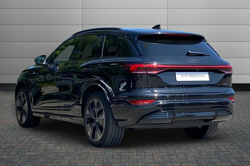 Audi Q6 E-Tron 100Kwh Black Edition Suv Quattro Black #3