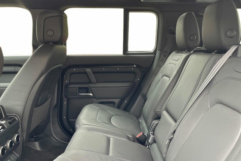 Land Rover Defender 110 3.0 D250 Mhev X-dynamic Hse Suv 4W Black #4